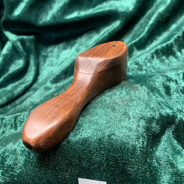 hand carved pipe