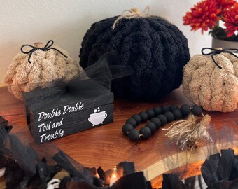 Halloween Decoration | Pumpkin Decoration | Fall Mantel Decoration | Chunky Knit Pillow | Fall Tier Tray | Halloween Tier Tray Decor