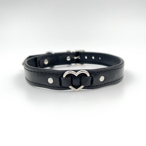 3/4" black leather collar/choker with silver heart and hardware
