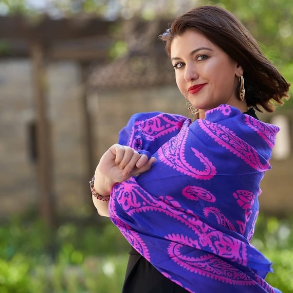 BLUE & FUCHSIA Silk Scarf Kelagayi - Etsy