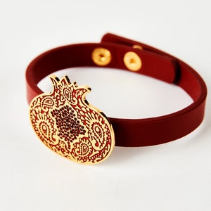 Granaatappelarmband rode kleur Azerbeidzjaanse sieraden