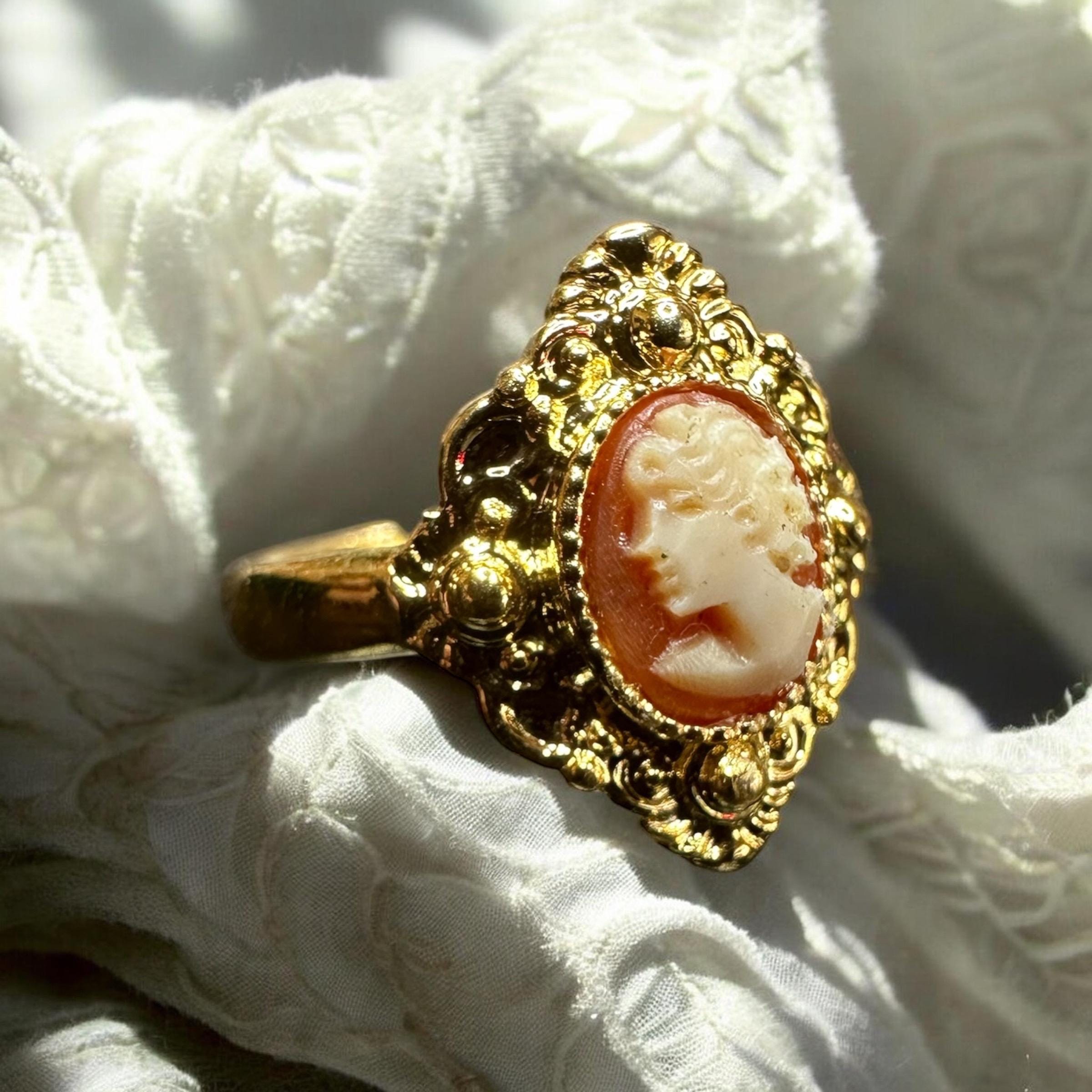 Vintage Cameo Ring Size 6 - Etsy