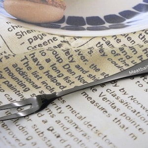 Personalized Engrave Steel Appetizer and Fruit Pickle Color Forks, Mini Table Cocktail Serving Forks, Two Prong, Home Decor Family Gift Fork