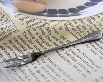 Personalized Engrave Steel Appetizer and Fruit Pickle Color Forks, Mini Table Cocktail Serving Forks, Two Prong, Home Decor Family Gift Fork