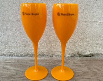 2 x Veuve Clicquot Champagne Yellow New Style Plastic Flute