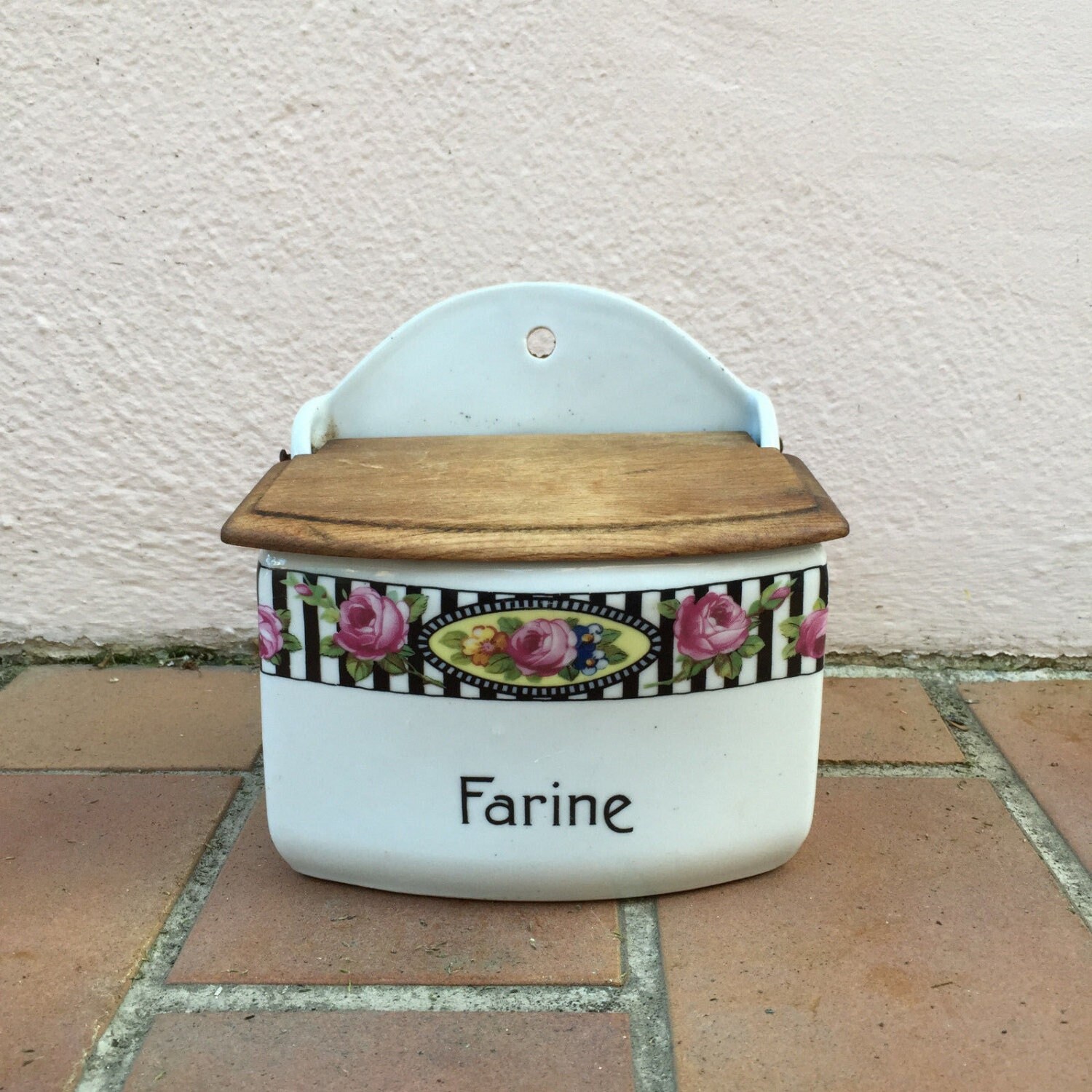 Motif Vintage Porcelaine et Support Mural en Bois de Boîte Farine Sel
