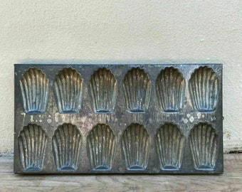 Französische Vintage Madeleineform 12 Muschelkuchenform Metallbackform 28082116