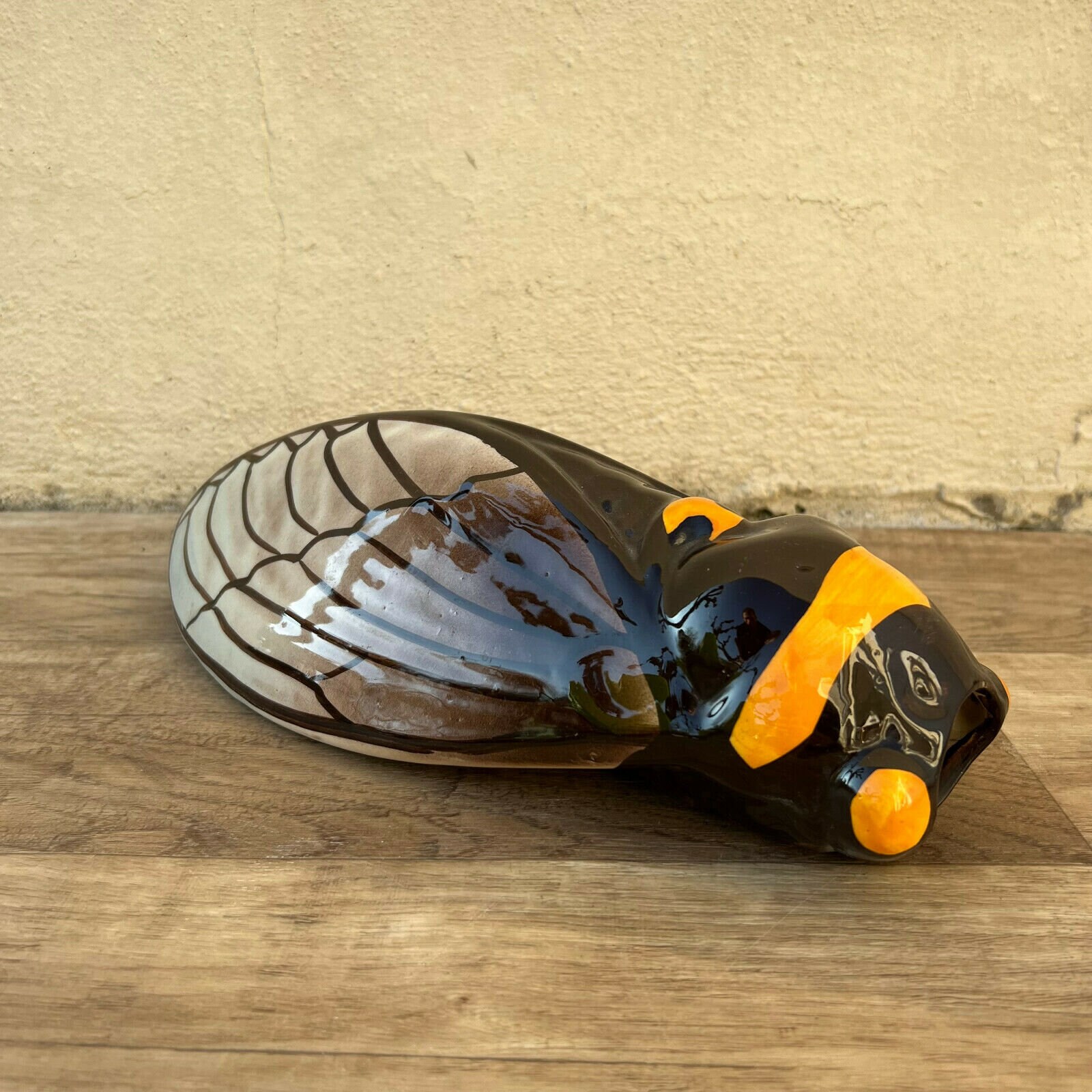 Vintage Français Majolica Cicada Wall Pocket Vase Provence 11 28012210