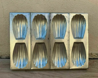 Vintage französische Madeleine-Form 8 Shell-Kuchenform Metallbackform 1006197