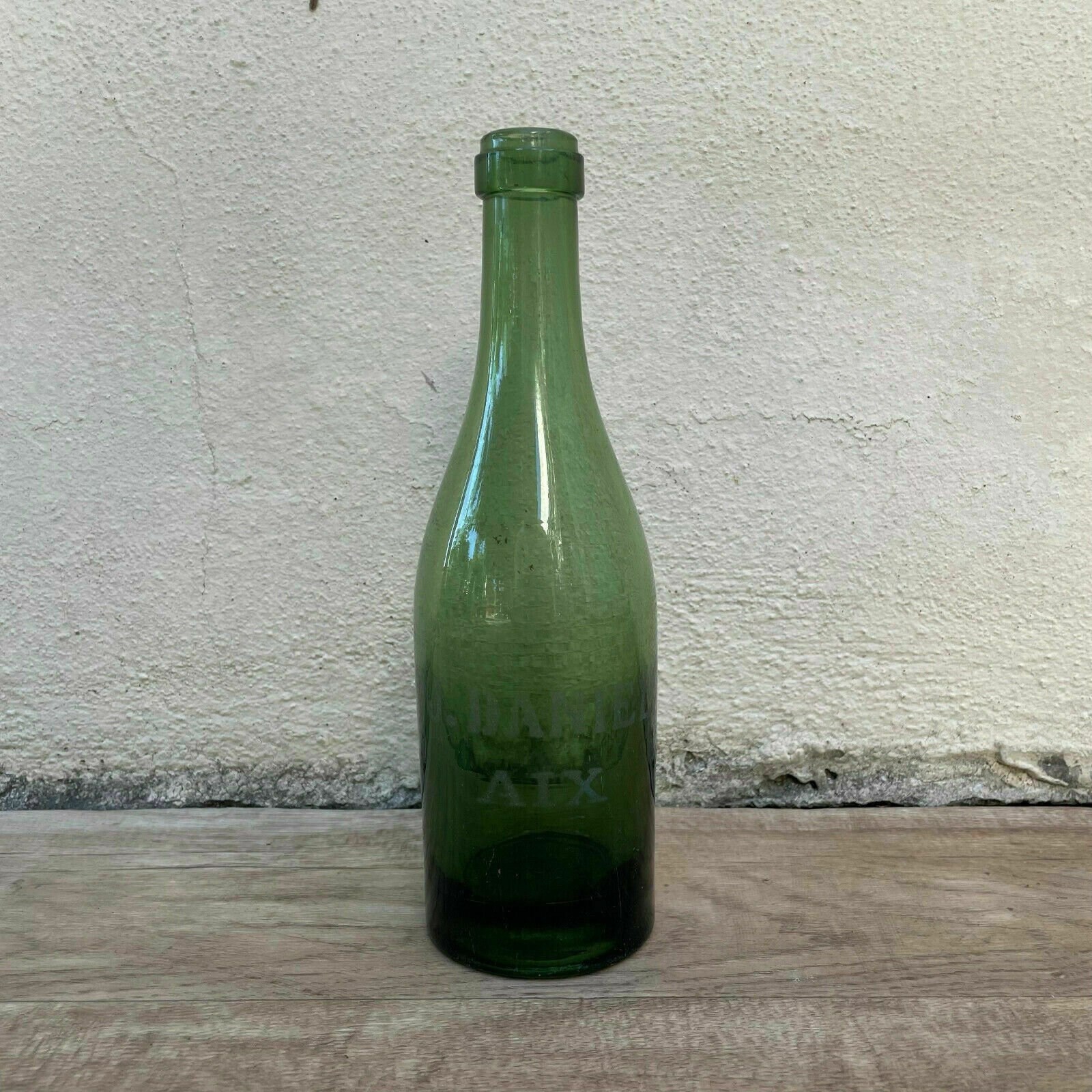 Vieille Bouteille de Pastis Au Vin en Verre Vert Français Vers 1920 22092112