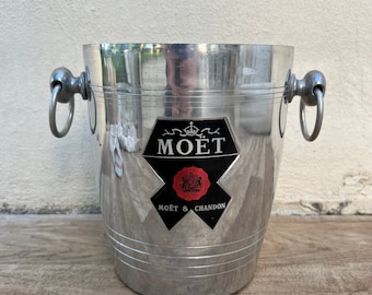 Balde de gelo vintage francês Moet Chandon para champanhe, em metal prateado, modelo 2906238