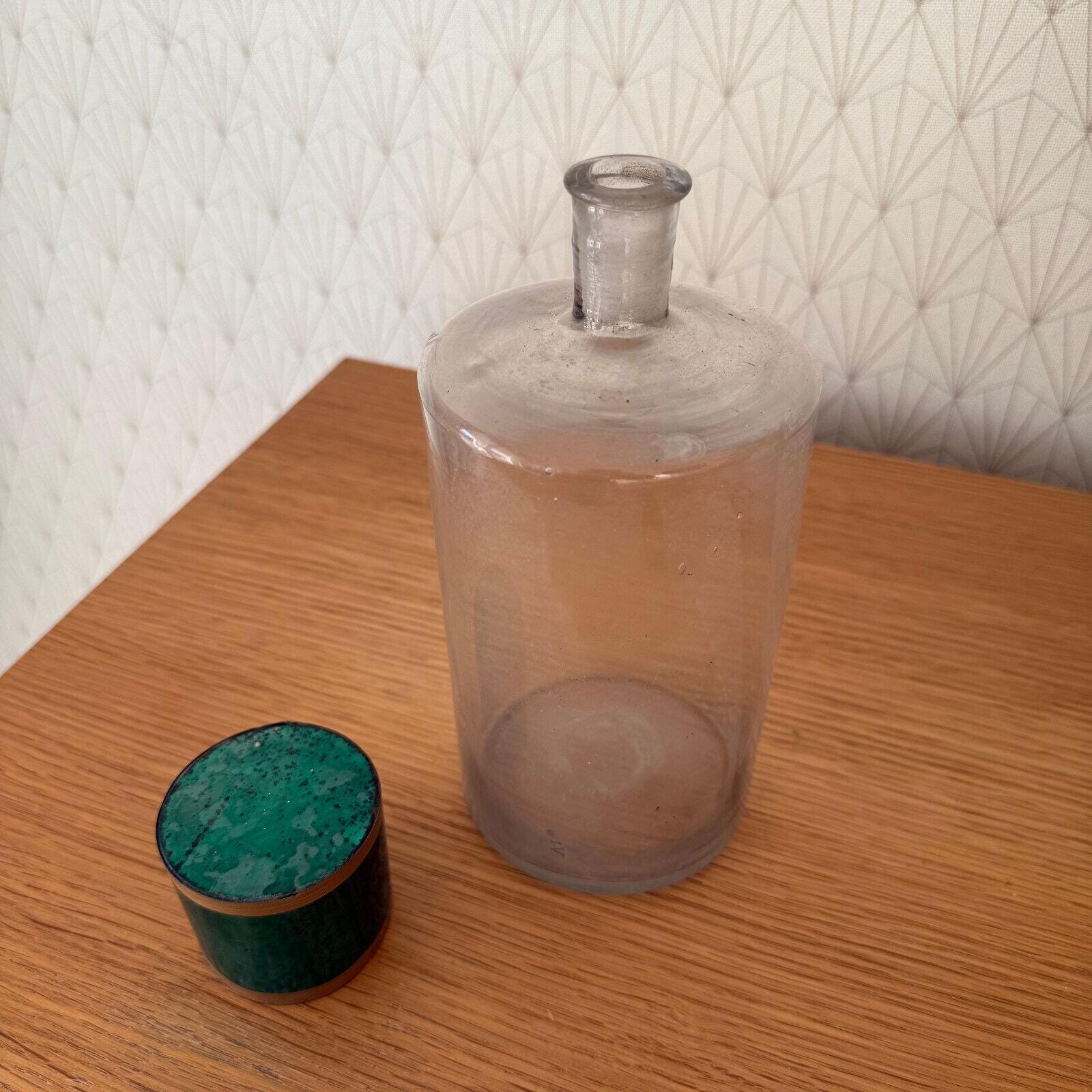 フランス　アンティーク　レア品　特大サイズ薬局　ガラス瓶　蓋つき フランス製薬瓶 透明ガラス 緑色のキャップ 薬局用保存容器