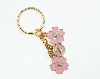 Personalized Pink Floral Keychain with Initial Charm – Elegant, Custom Gift for Her, Chic Flower Bag Charm, Stylish and Unique Accessory