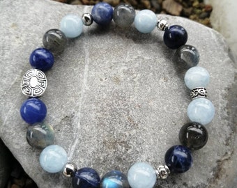 Labradorite, sodalite and aquamarine bracelet