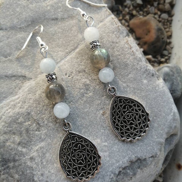 Boucles d'oreilles aiguë Marine et labradorite