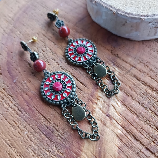 Longues boucles d'oreilles orientales bronze  avec perles en jaspe rouge