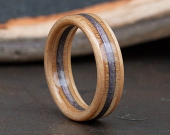 Anillo de madera de monopatín reciclado - alianza de boda - anillo de madera - regalo del 5º aniversario - púrpura - anillo para hombres - regalo de novio - regalo para ella