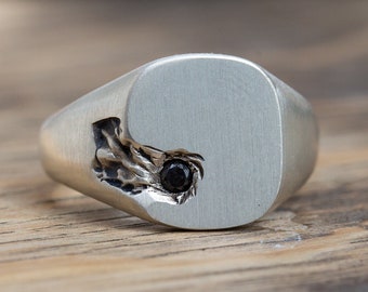 Signet With Diamond - Mens Signet Rings - Wedding Band - Pinky Ring - Vintage Rings - Boyfriend Gift - Unique Ring - Black Gem Cushion Ring