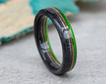 Bague en bois d'érable canadien, alliances, anniversaire de ses 5 ans, bague gris foncé, cadeau petit ami, bague pour moi, alliance en bois vert,