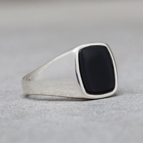 Anillos clásicos de sello de ónix negro - Anillos modernos para hombres - Regalo de novio - Joyería para hombres - Anillos de plata Singet - Regalo de aniversario - Anillo meñique