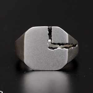 Minimalist Industrial Signet Ring - Mens Ring - Brushed Finish - Rustic Modern Desing Ring - Boyfriend Gift - Pinky - Vintage Ring - Promise