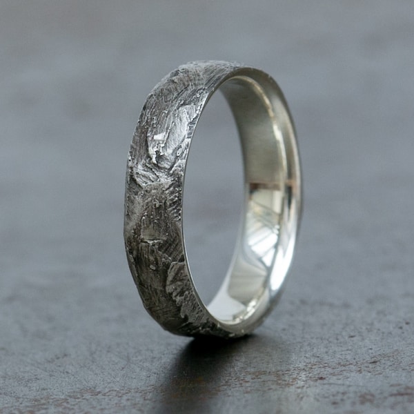 Bague texturée faite main rustique oxydée - alliance - bague unique - cadeau d'anniversaire - bague minimaliste pour homme - cadeau petit ami - fiançailles