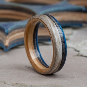 Grey Oak And Recycled Skateboard Wood Ring - Wedding Band - Wooden Ring - 5 Anniversary Gift - Blue - Ring for Men - Boyfriend Gift - Classy