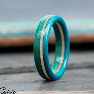 Wooden Ring - Recycled Skateboard - Wedding Band - 5 Anniversary Gift - Blue - Green - Girlfriend Gift - Boyfriend Gift - Beige - Recycled