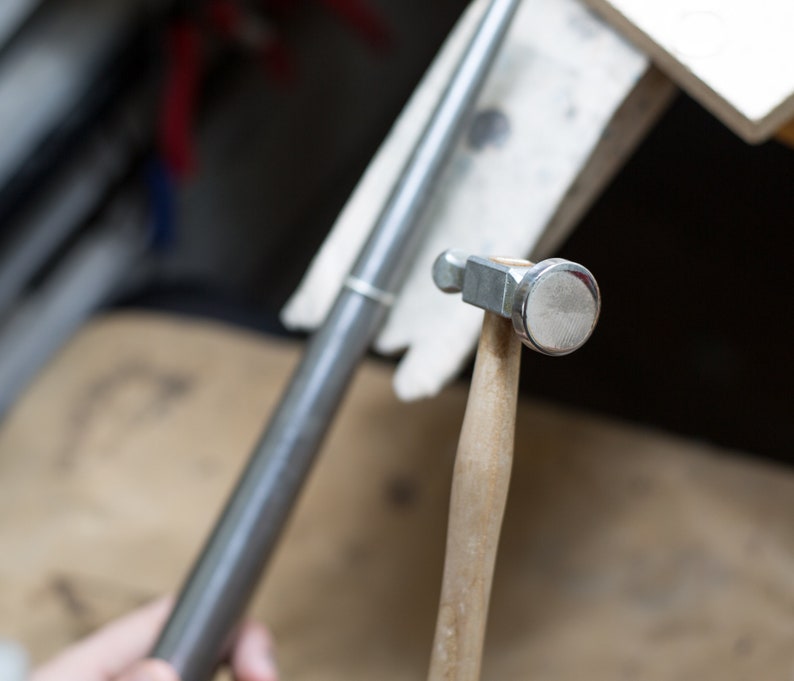 Oxidierter rustikaler handgemachter strukturierter Ring Ehering einzigartiger Ring Jubiläumsgeschenk minimalistischer Herrenring Freundgeschenk Verlobung Bild 9