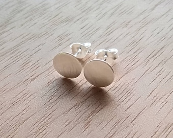 Simple casual round earrings