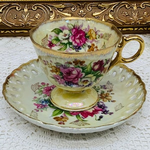 Saji teacup and saucer image 1