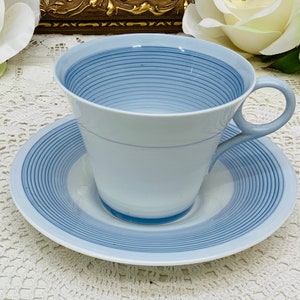 Shelley Art Deco teacup and saucer circa 1945-1966.