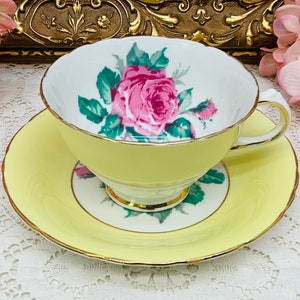 Delphine teacup and saucer