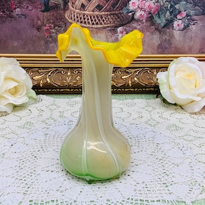 Art glass vase