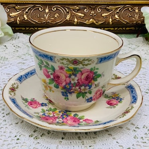 Royal Winton teacup and saucer circa 1940’s
