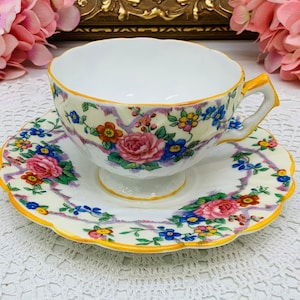 Tasse à thé et soucoupe Aynsley vers 1925-1934.