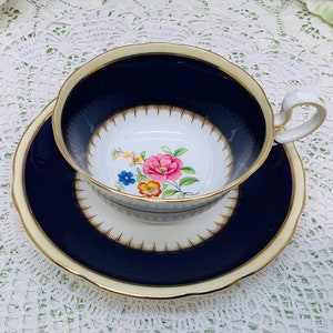 Aynsley teacup and saucer circa 1939+.