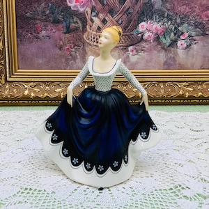 Royal Doulton Lisa HN 2310 circa 1968.