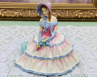 Royal Doulton Day Dreams HN 1731 circa 1935-1998. Signed