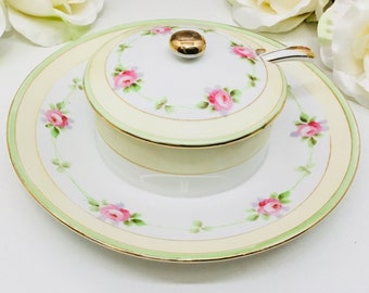 White kitchen tray Cake plates from the 1970s Plastic coaster Tray Artdeier Design White kitchen tray Cake plates from the 1970s Plastic coaster Tray Artdeier Design