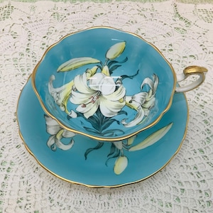 Paragon Easter Lily teacup and saucer circa 1939-1949.