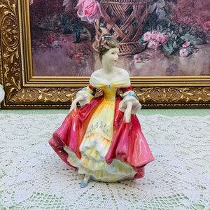 Royal Doulton Southern Belle HN2229 circa 1958-1997