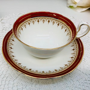 Aynsley teacup and saucer circa 1939+.