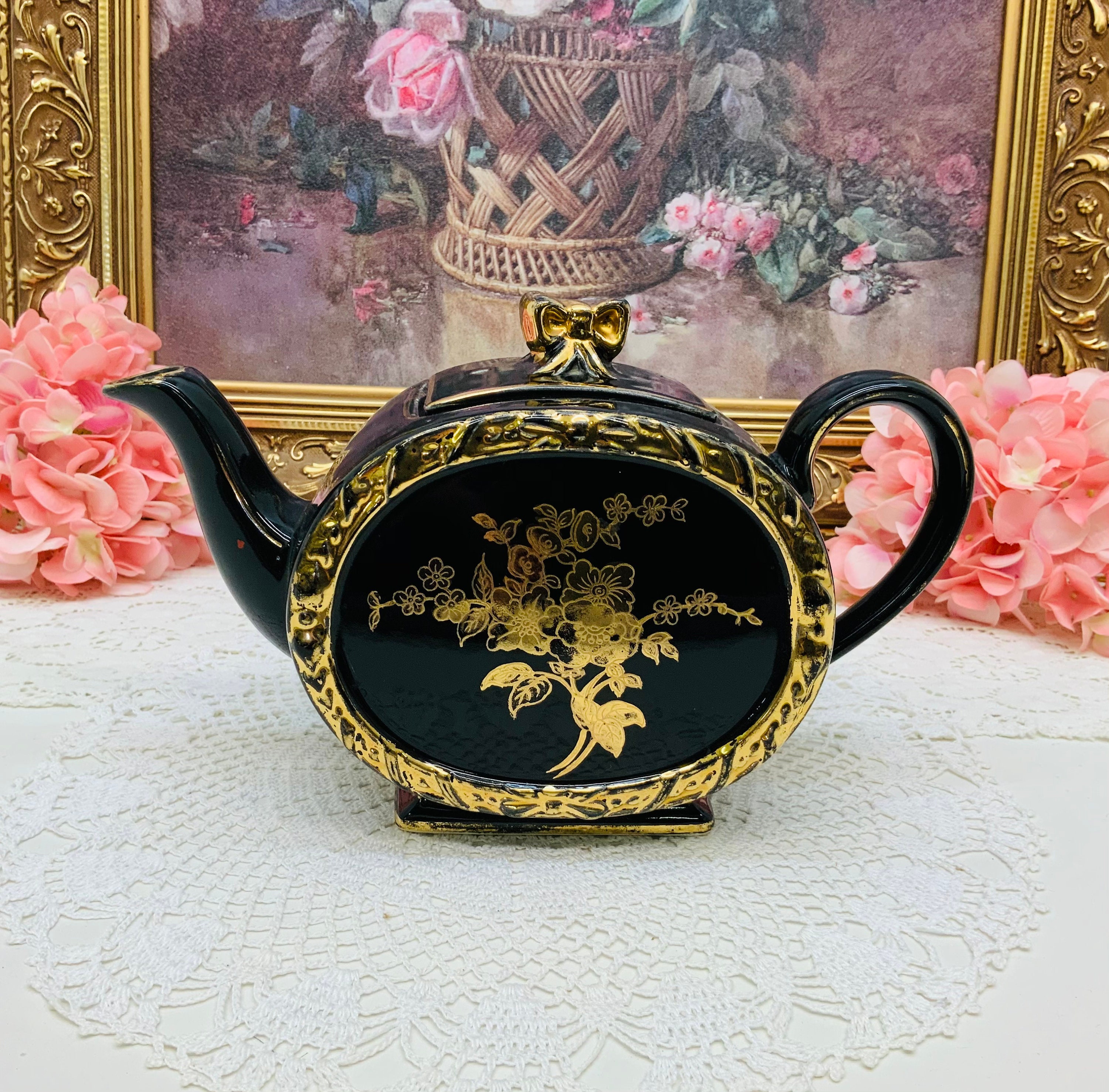 Sadler teapot circa 1947. Etsy