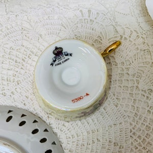 Saji teacup and saucer image 8