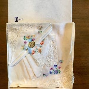 Vintage wedding handkerchiefs in original box