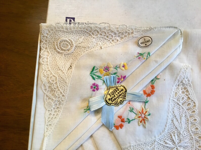 Vintage wedding handkerchiefs in original box