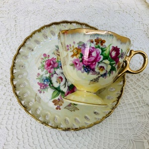 Saji teacup and saucer image 4