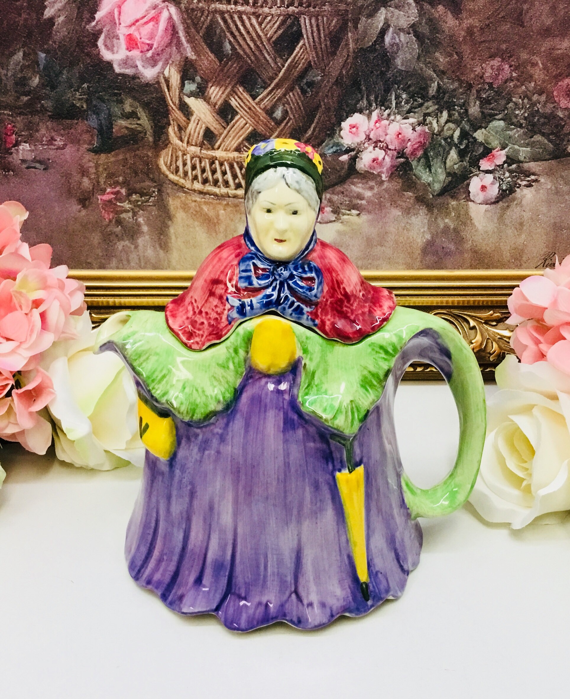 Little Old Lady Teapot with V on Handbag Made in England Etsy