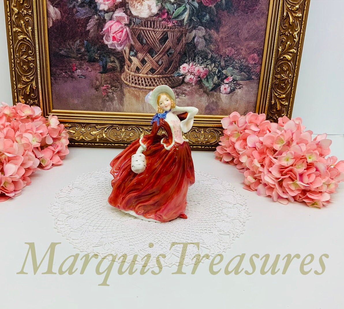  Autumn Breezes 1939 フィギュア Royal Doulton Autumn Breezes Figurine Old Mark Copr 1939. - Etsy